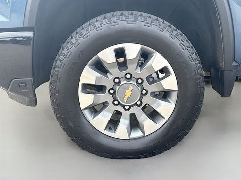 Used 2025 Chevrolet Silverado 2500 Custom w/ Custom Value Package image 29