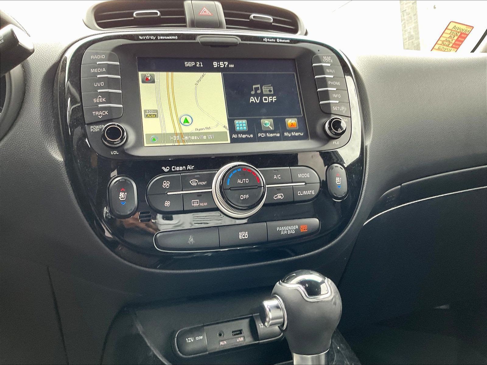 Used 2014 Kia Soul ! w/ Sun & Sound Package FWD image 5