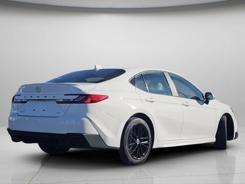 Used 2025 Toyota Camry SE AWD/4WD image 24