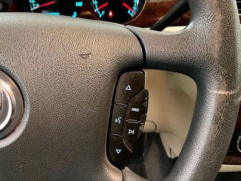 Used 2006 Buick Lucerne CX w/ Driver Confidence Package image 19