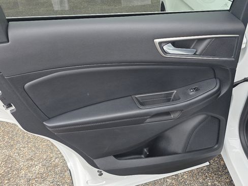 Used 2022 Ford Edge SEL w/ Convenience Package image 28