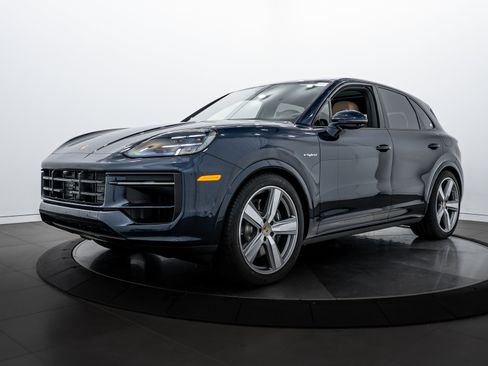 New 2026 Porsche Cayenne E-Hybrid image 1