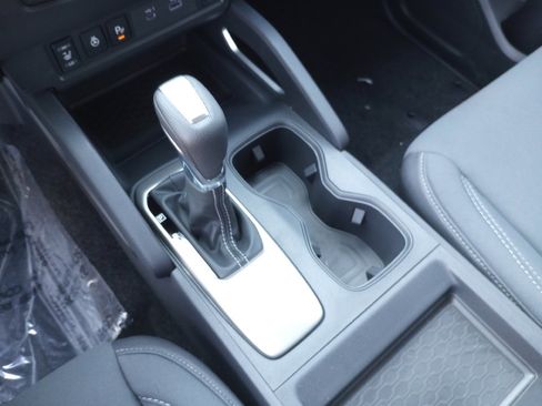 Used 2023 Nissan Frontier SV w/ Technology Package image 20