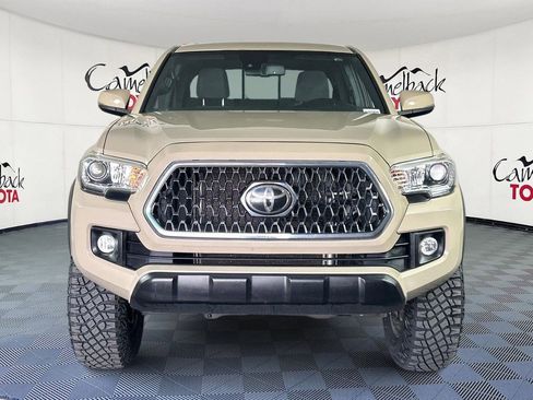Used 2019 Toyota Tacoma TRD Off-Road w/ Technology Package AWD/4WD image 3