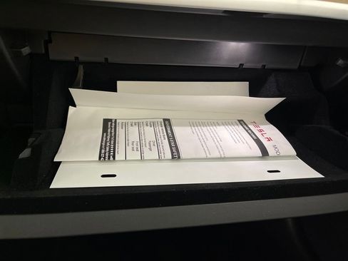 Used 2023 Tesla Model 3 Standard Range image 27