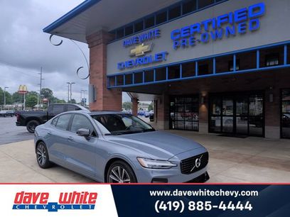 Used 2022 Volvo S60 B5 Momentum