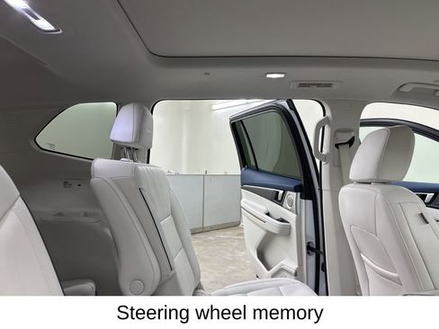 Used 2025 Buick Enclave Avenir w/ Super Cruise Package image 25