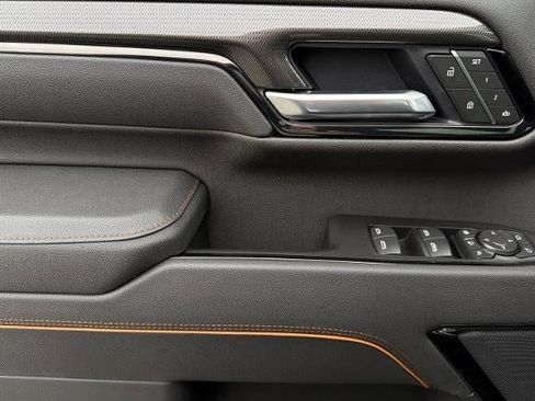 New 2026 GMC Sierra 2500 AT4 w/ AT4 Premium Plus Package AWD/4WD image 10