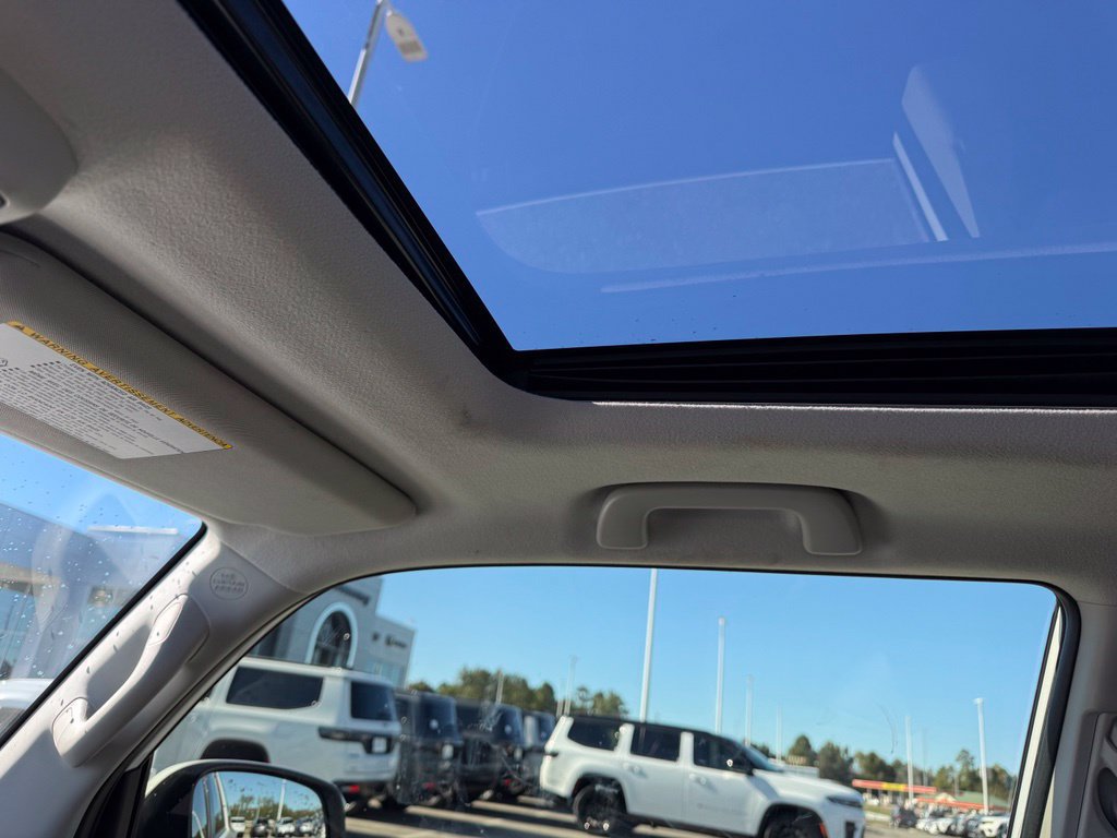 Used 2023 Toyota 4Runner SR5 Premium w/ Moonroof Package RWD image 12