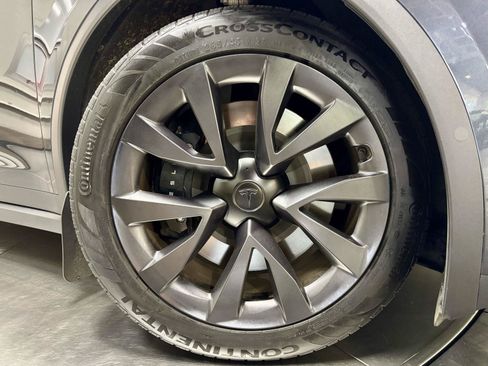 Used 2024 Tesla Model X AWD/4WD image 12