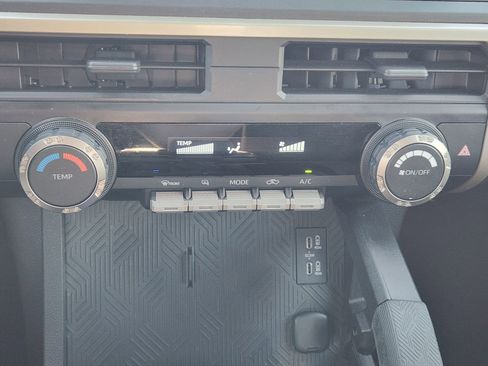 Used 2024 Toyota Tacoma SR image 22