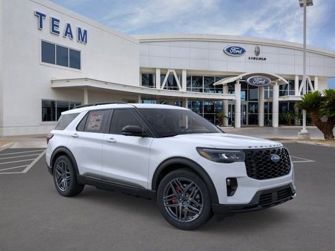 New 2026 Ford Explorer ST w/ Sun And Sound Package image 7