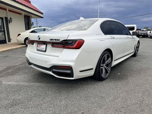 Used 2021 BMW 750i xDrive w/ M Sport Package AWD/4WD image 5