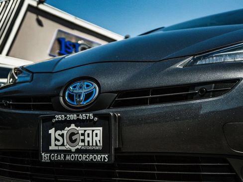 Used 2022 Toyota Prius XLE w/ Advanced Technology Package AWD/4WD image 11