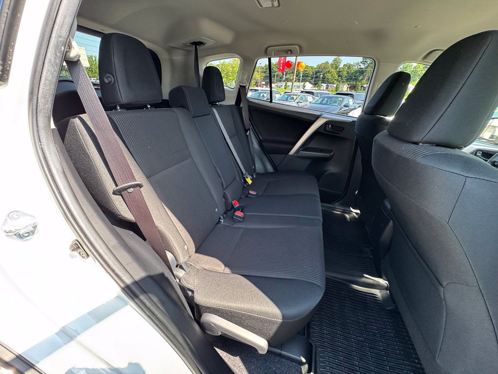 Used 2018 Toyota RAV4 LE w/ All Weather Liner Package AWD/4WD image 22