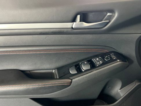 Used 2023 Nissan Altima 2.5 SR image 11