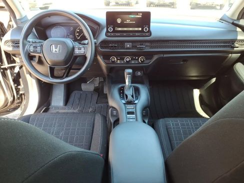 Used 2025 Honda HR-V LX image 6
