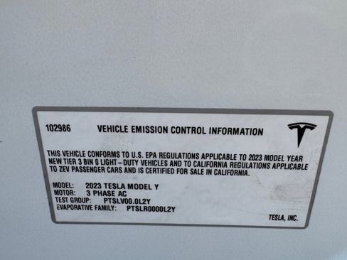 Used 2023 Tesla Model Y Long Range AWD/4WD image 21