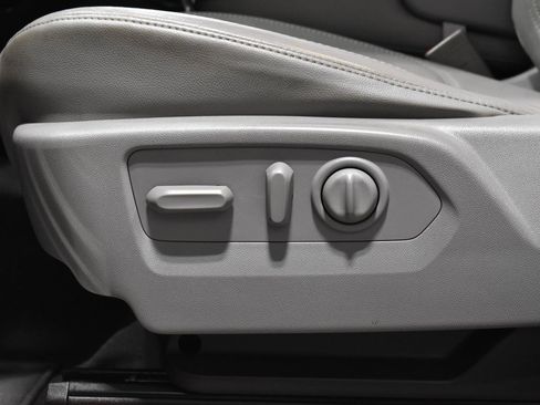 Used 2020 GMC Sierra 1500 SLT w/ X31 Off-Road Package image 5