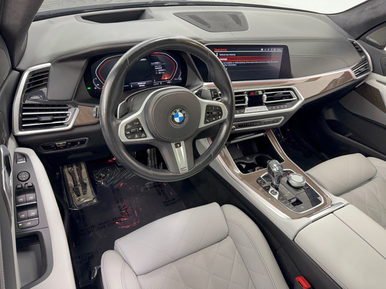 Used 2023 BMW X5 M50i w/ Executive Package AWD/4WD image 4