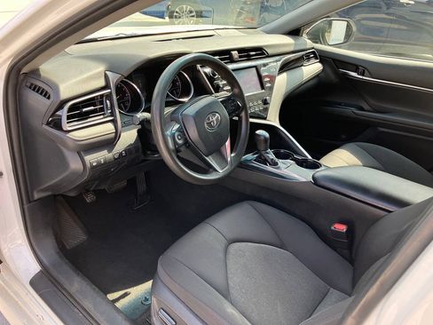 Used 2019 Toyota Camry LE FWD image 17