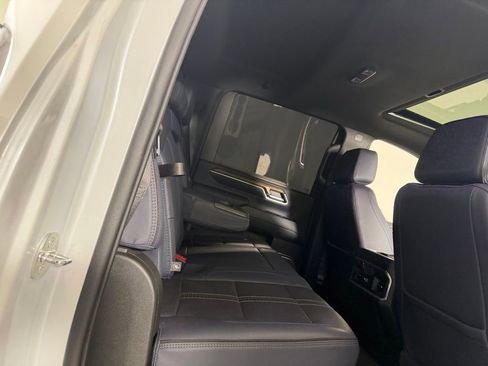 Used 2024 Chevrolet Silverado 2500 High Country w/ High Country Premium Package AWD/4WD image 29