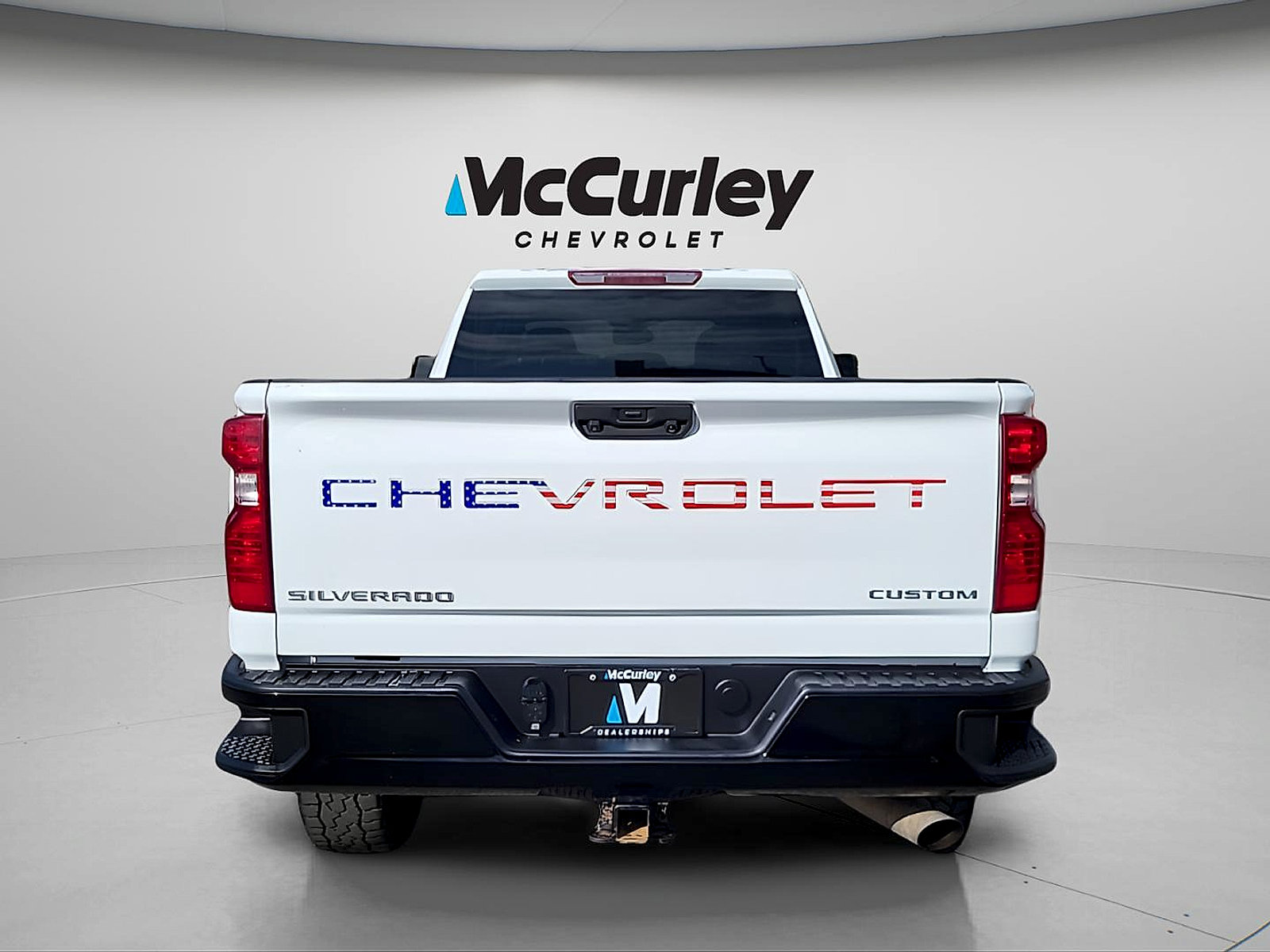 Used 2022 Chevrolet Silverado 2500 Custom w/ Custom Convenience Package AWD/4WD image 6