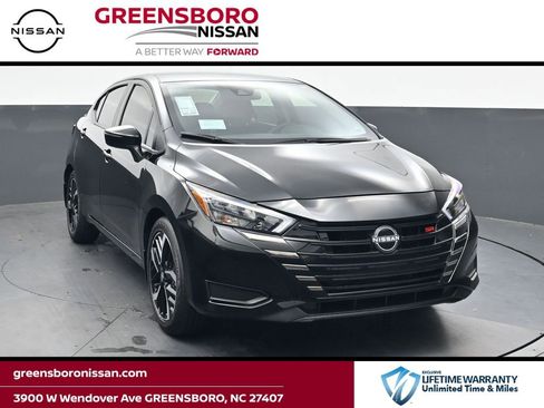 New 2025 Nissan Versa SR w/ Trunk Package image 1