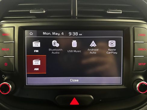 Used 2022 Kia Soul LX w/ Technology Package FWD image 12