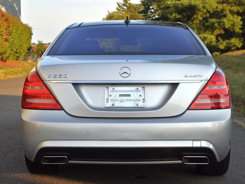 Used 2013 Mercedes-Benz S 550 4MATIC image 4