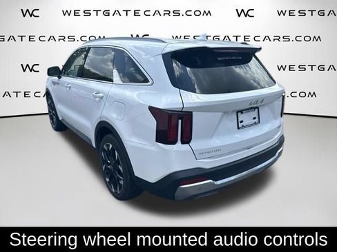 Used 2024 Kia Sorento EX FWD image 13