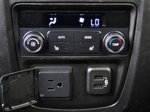 Used 2024 Buick Enclave Premium image 42