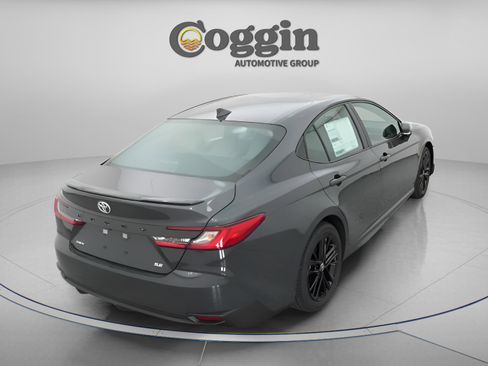 New 2026 Toyota Camry SE image 21