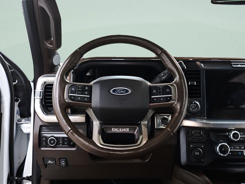 Used 2026 Ford F450 King Ranch AWD/4WD image 9