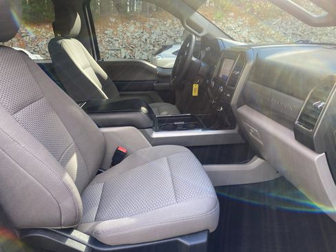 Used 2020 Ford F350 XLT w/ XLT Premium Package image 7