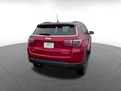 Used 2025 Jeep Compass Limited AWD/4WD image 13