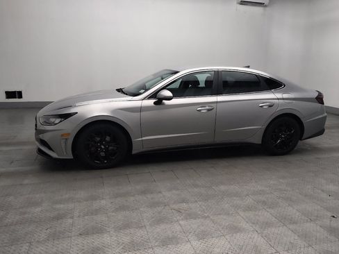 Used 2020 Hyundai Sonata SEL w/ Convenience Package FWD image 2