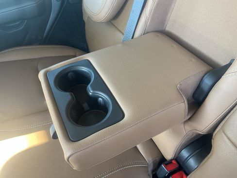 Used 2021 Jeep Wrangler Unlimited Rubicon 4xe image 46