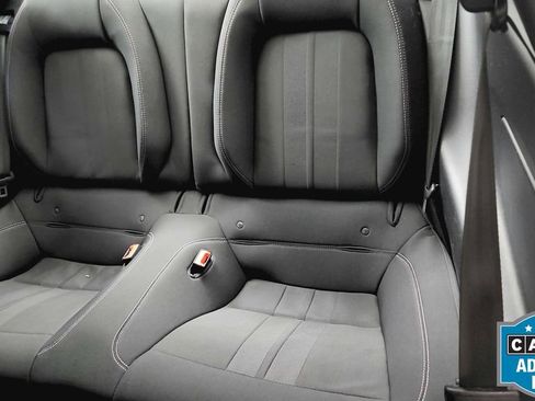 Used 2018 Ford Mustang Coupe RWD image 30