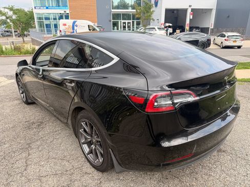 Used 2018 Tesla Model 3 Mid Range RWD image 7