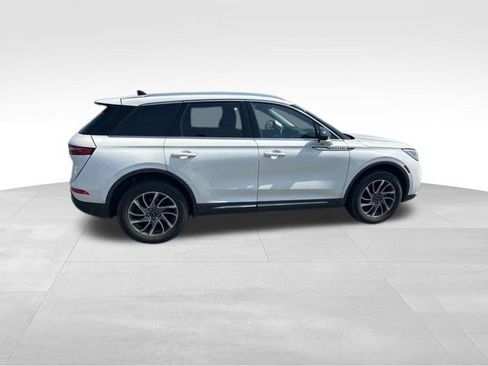 Used 2022 Lincoln Corsair AWD w/ Equipment Group 101A image 6