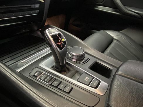 Used 2019 BMW X6 xDrive50i w/ M Sport Package image 24