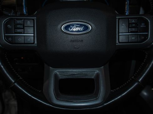 Used 2021 Ford F150 Lariat image 12