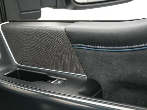 Certified 2025 Ford F250 Platinum image 32