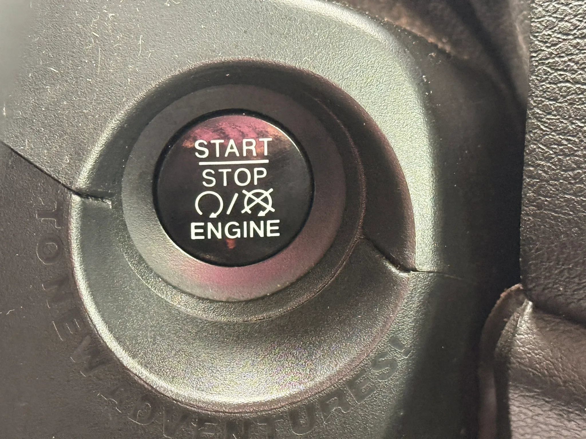 Used 2017 Jeep Renegade Latitude FWD image 25