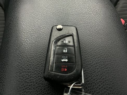 Used 2021 Toyota Camry SE FWD image 40