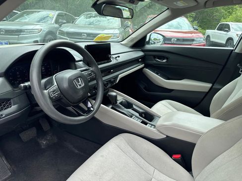 Used 2024 Honda Accord EX image 13