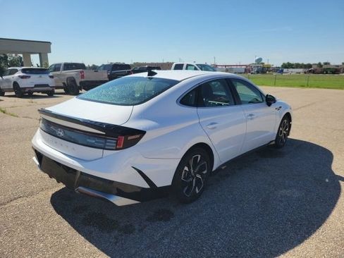 Used 2025 Hyundai Sonata SEL FWD image 22