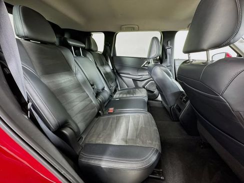 Used 2024 Mitsubishi Outlander SE FWD image 28