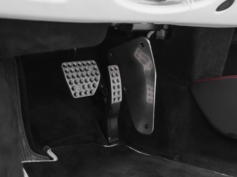 Used 2022 Ferrari F8 Tributo RWD image 58